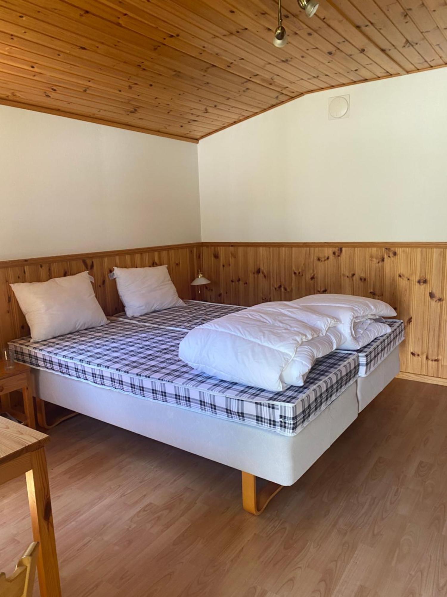 Naer Golfklubb Stugbyn Hotel Ljugarn Екстериор снимка