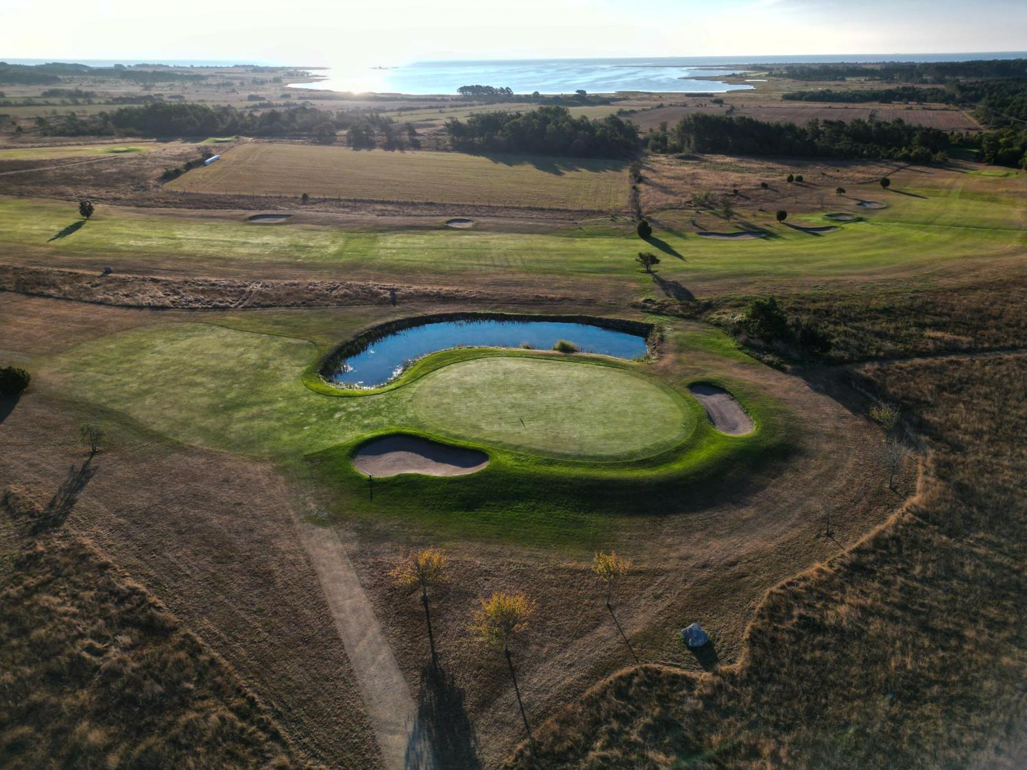 Naer Golfklubb Stugbyn Hotel Ljugarn Екстериор снимка